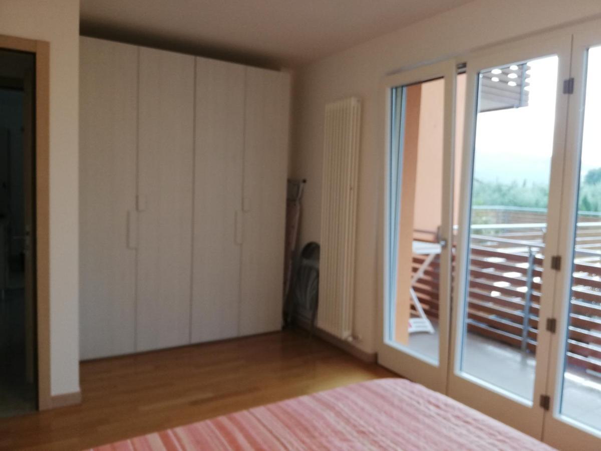 Appartamento La Terrazza Riva del Garda Bagian luar foto