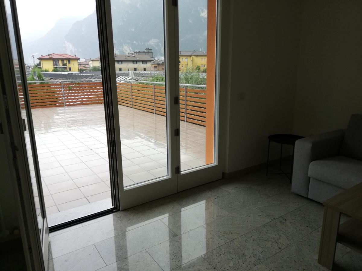 Appartamento La Terrazza Riva del Garda Bagian luar foto